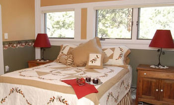 Anniversary Inn Bed And Breakfast Estes Park Exterior photo